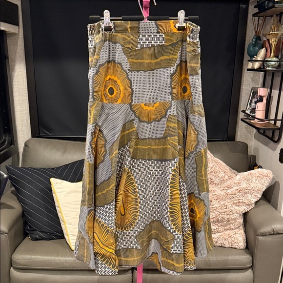 Floral Patterned Skirt - Yellow and Gray size large - Picture 1 of 7